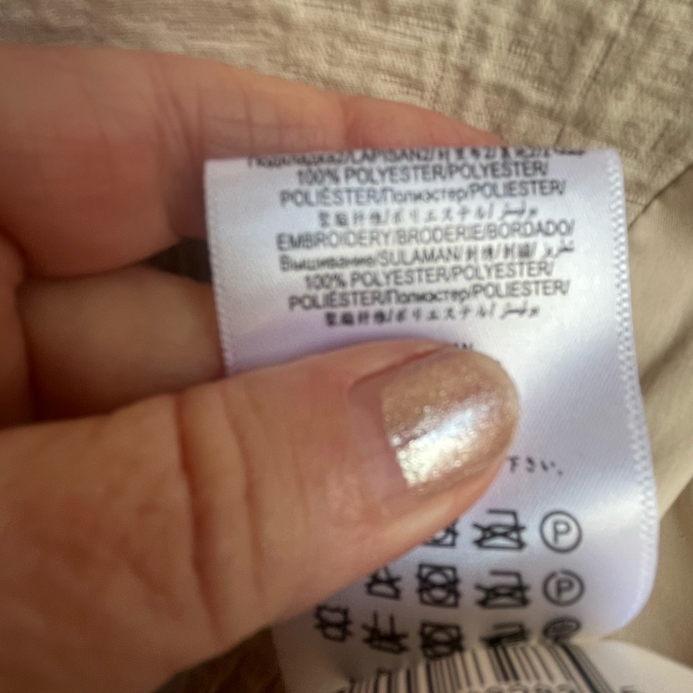 BCBGMaxAzria Crop‎ Jacket Beautiful Embroidery no stains size Medium - Picture 8 of 9